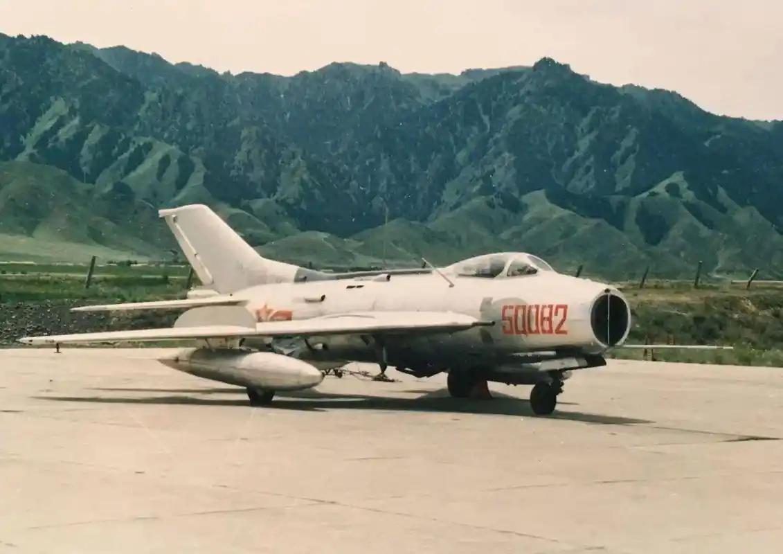 我发现，发展速度才是中国空军最大的战略杀器！大家可以想一想，5年、10年、20年
