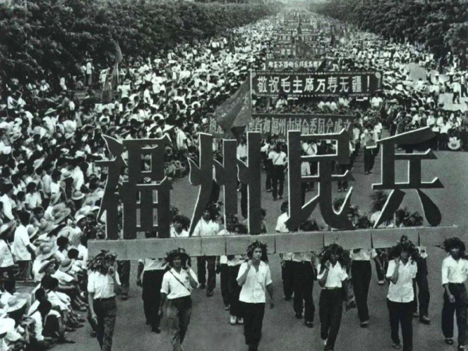 姚监复：敬祝张主任身体勉强健康！有一个笑话是真实的故事，是纪登奎告诉我的。跟他一
