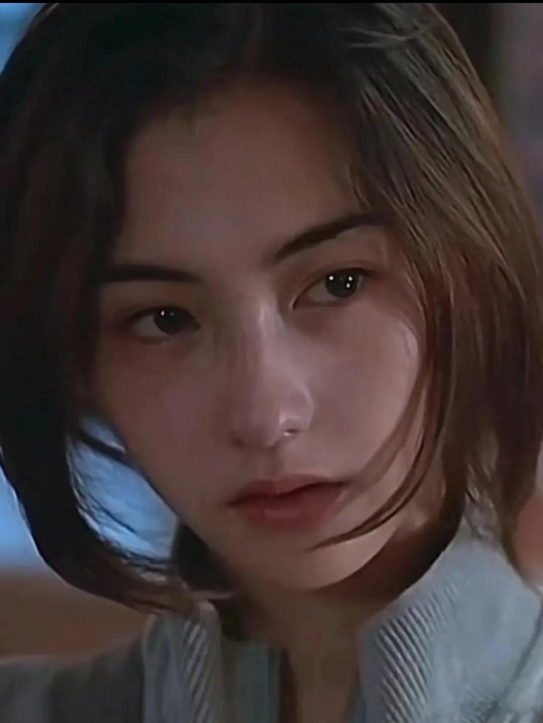 星女郎更喜欢谁的颜第一任：袁咏仪第二任：朱茵第三任:张柏芝第四任:张