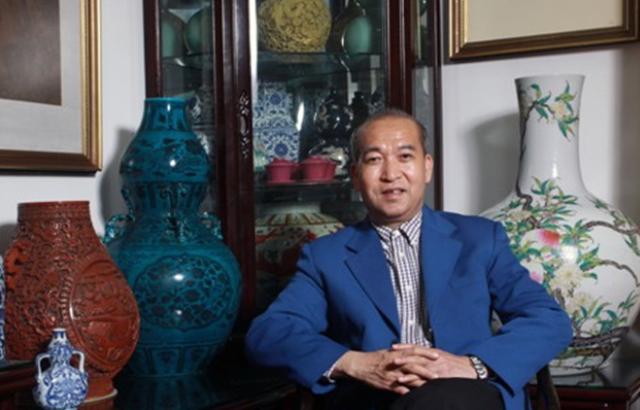 1979年，广东东莞一男子加入英国国籍，隐姓埋名十几年，甚至卖掉别墅当运费，最后