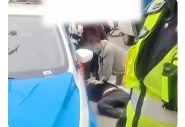 两块钱，谁也想不到的事会造成大错，四川安岳那起悲剧看得人心里发堵，更该让人醒醒神