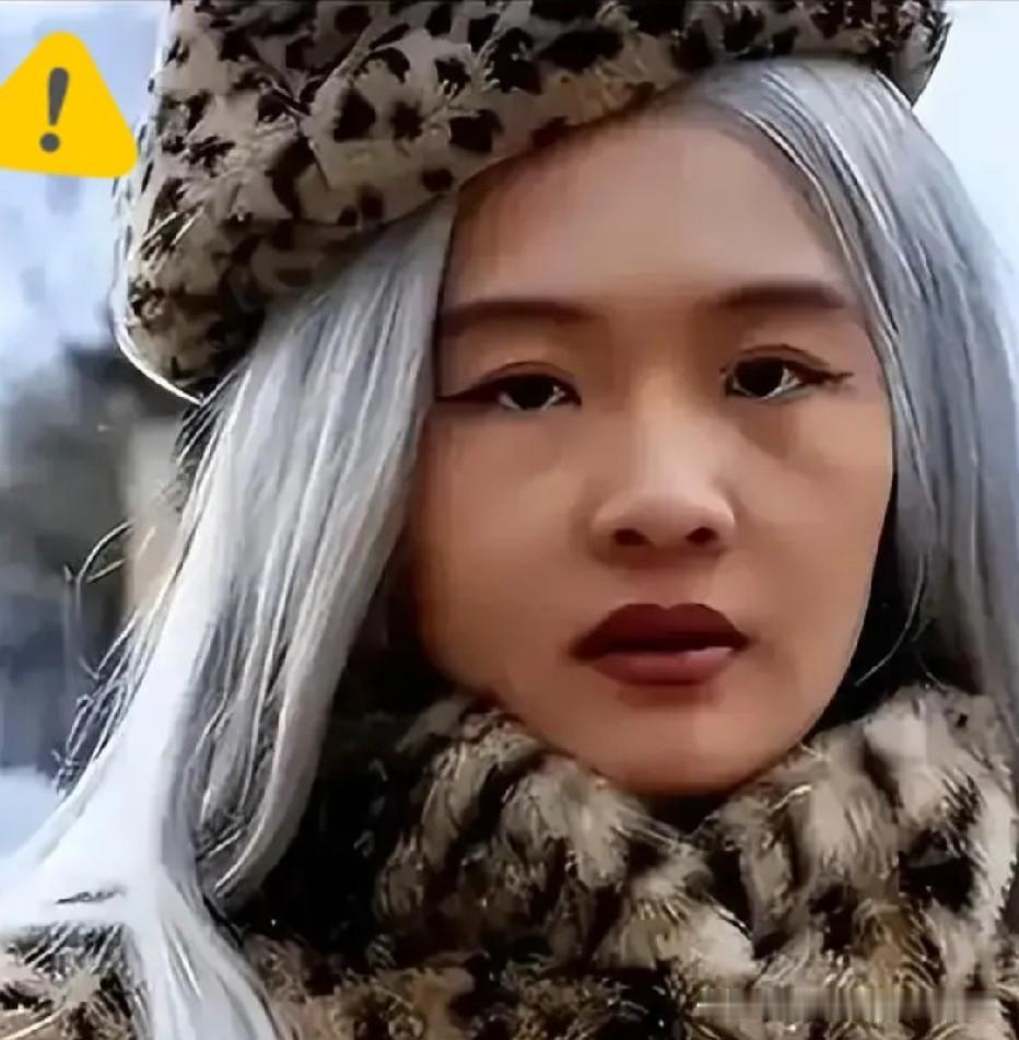 许可馨，原名许可，后改名许晴。早年顶着“海归学霸”光环，一度被视为“女德班”中走