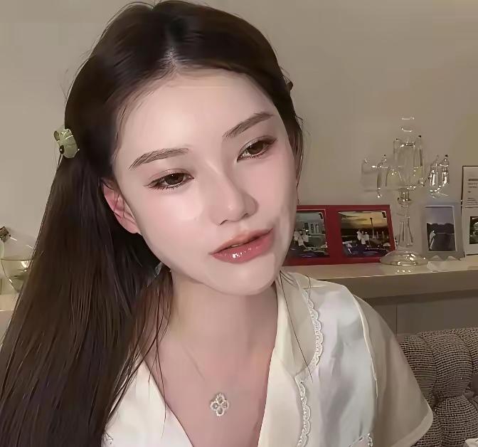 马晓梅直播间这段回复，算是把“高情商”三个字刻在骨子里了。粉丝带着刺提问，