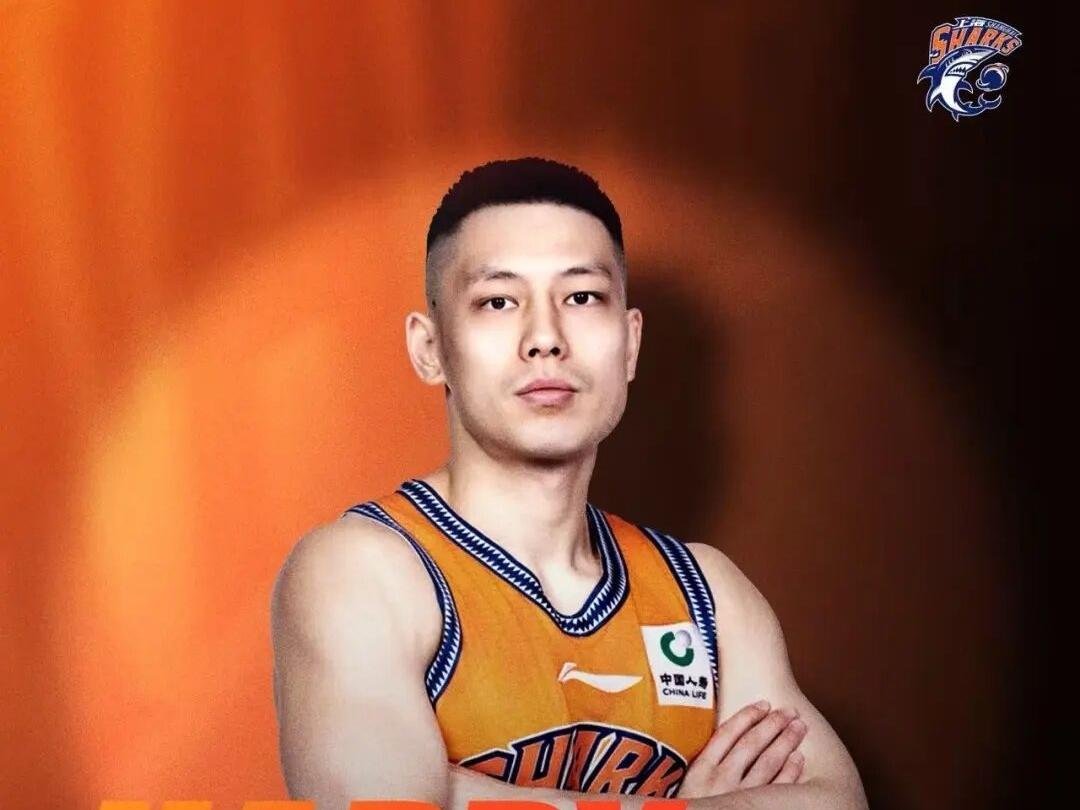CBA最新消息：据上海男篮与四川男篮赛后采访时袁堂文说：“大家在教练组部署下，每