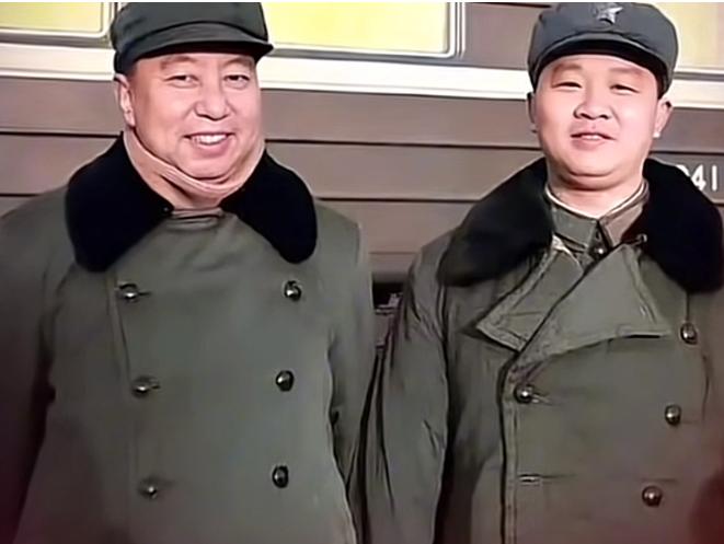 1981年，华国锋退居二线，组织给他的秘书曹万贵摆出三份调令，任其挑选。谁知，曹