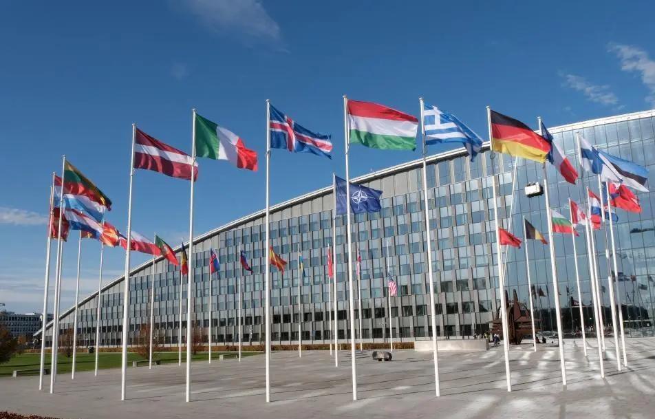 北约30国齐聚日本，意欲何为？近日，北约30国常驻北约总部的大使集体到访日本，