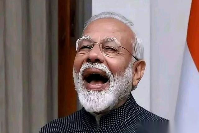 全世界都在制裁老毛子，印度倒好，扭头就去抄底，大口吃进便宜石油。转手炼好了，加