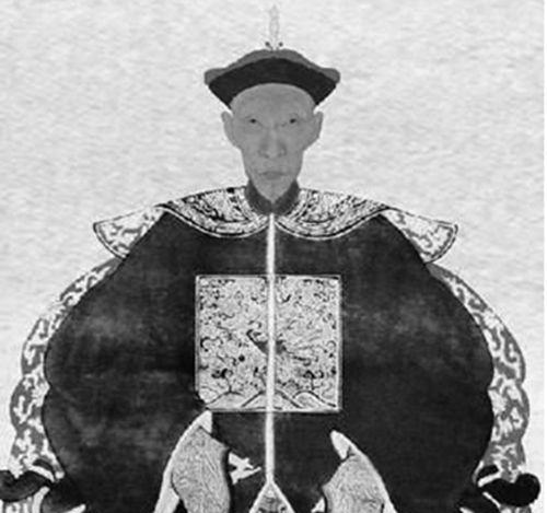 1750年，乾隆生病，皇家太医们治了很久却没有好转，一乡下郎中把脉后，大哭道，“