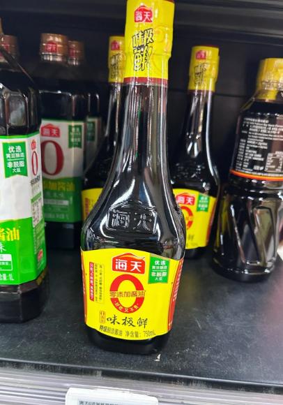 为什么酱油大多装玻璃瓶，而同是调味品的醋却偏爱用塑料瓶？不知道你逛超市调料