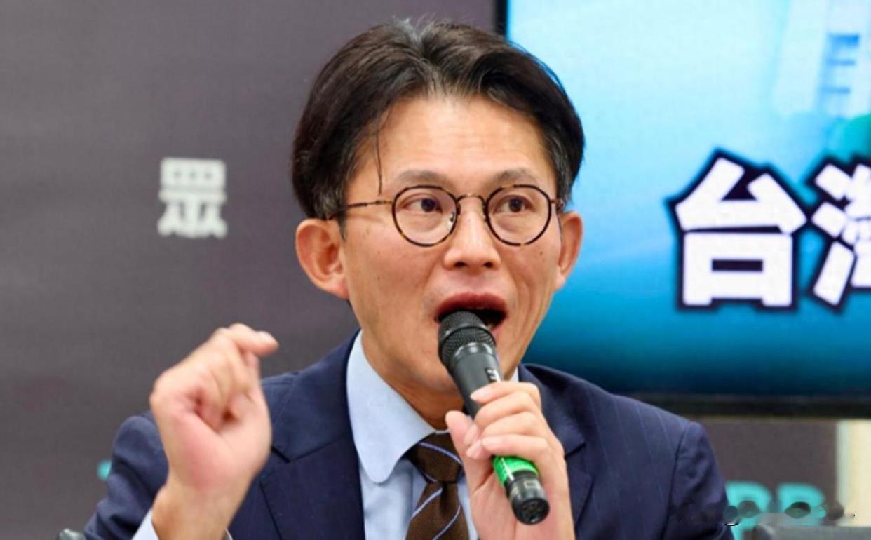 黄国昌揭台军购黑幕：1.25万亿预算，3000亿对美军购，9500亿哪去了？