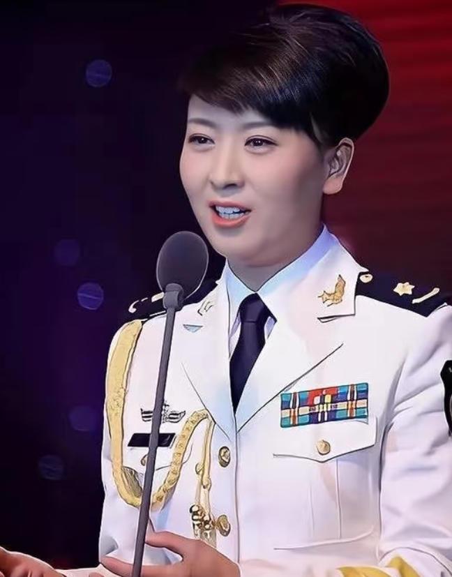 最近演员闫学晶被骂惨了，事情的原因就是，她在直播间说自己儿子，现在过的特别艰难，