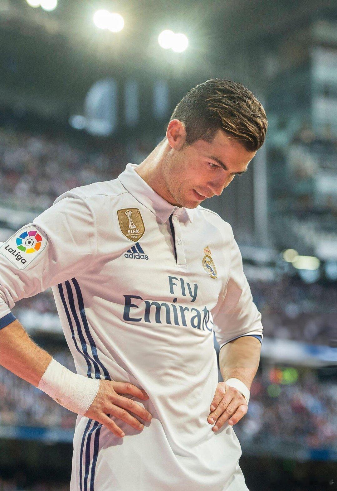爆利雅得胜利拒绝与C罗续约有葡媒爆料，利雅得胜利计划不续约C罗，球队高层考量续约