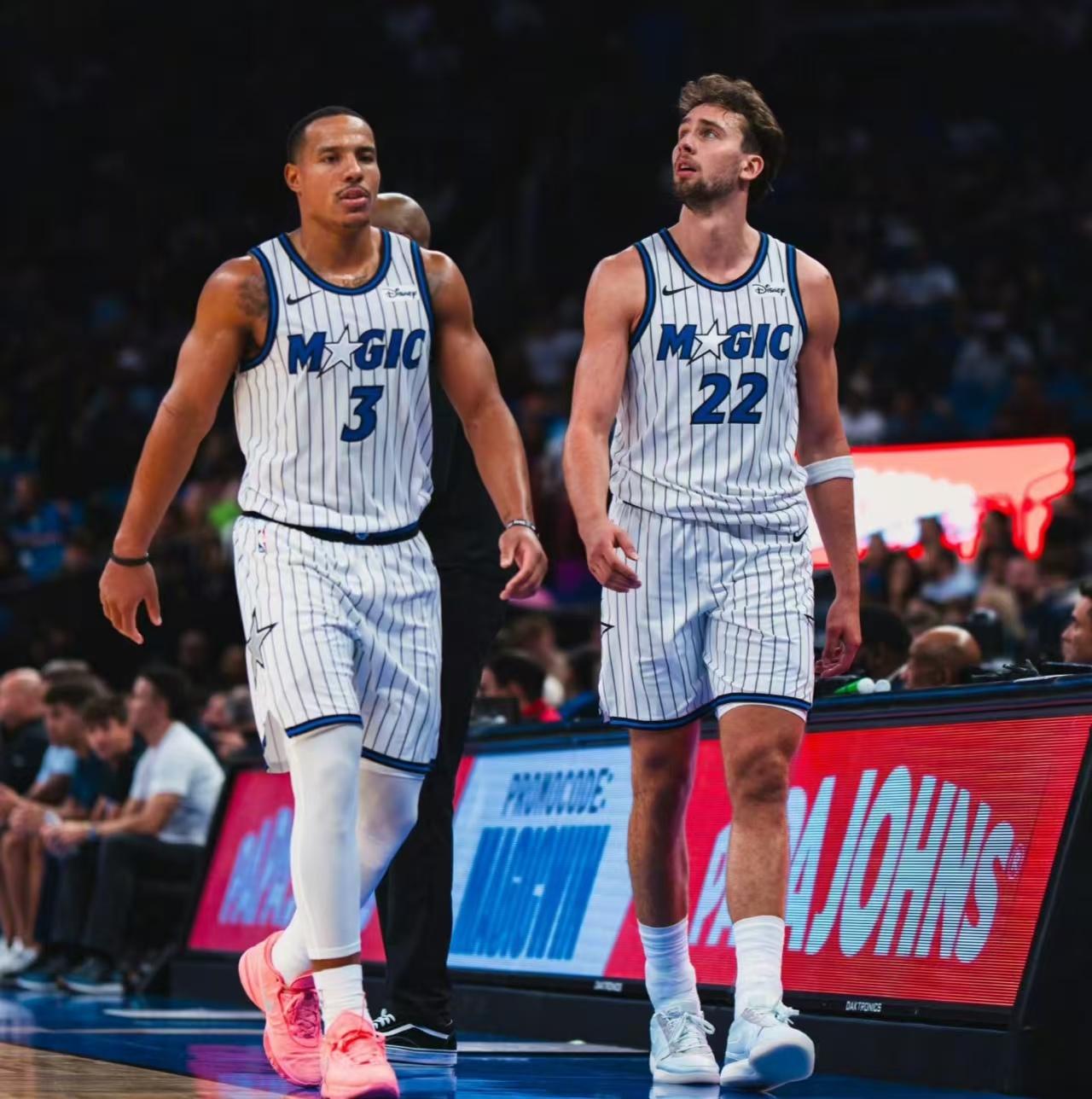 魔术多点开花止连败，贝恩依旧是难题！一波四连败，魔术最近成为众矢之的；毕竟豪赌