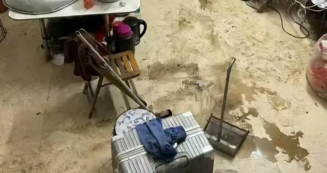 广西女子返乡记：进门即后悔，满屋油污欲连夜逃