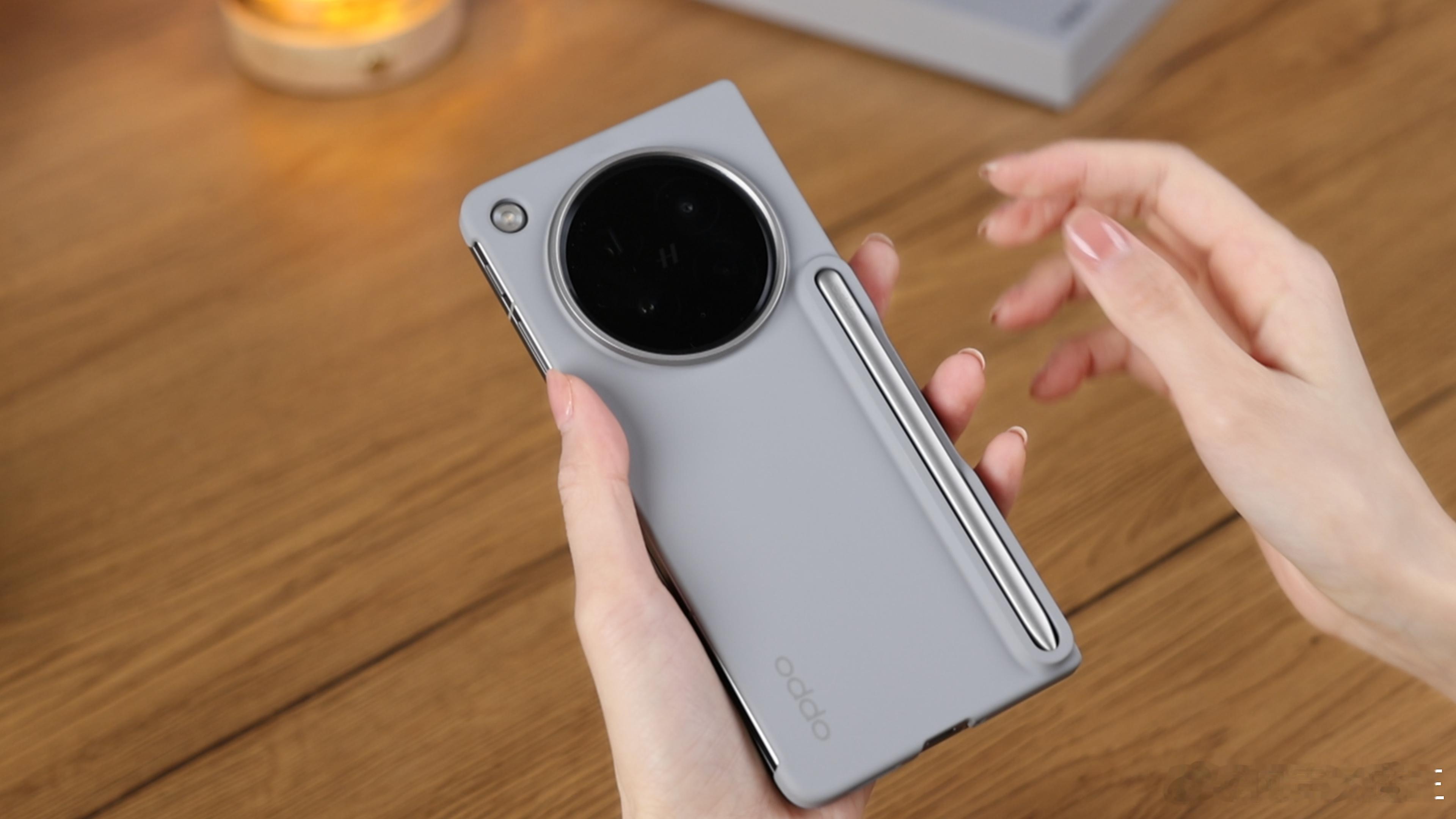 这个我真得夸一下！OPPOFindN6的AI手写笔真的改变了我用折叠屏