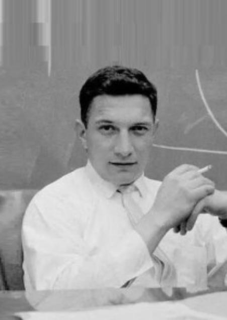 1973年3月17日，在越南战俘营关押了5年的美军中校罗伯特斯特尔姆回到祖国、走