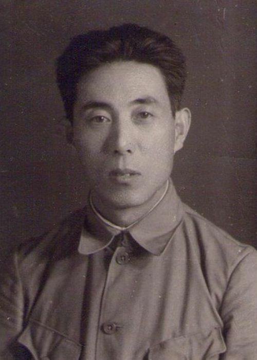 1953年11月14日夜间，中南海西花厅内，周恩来总理非常生气的命令：叫王明贵过