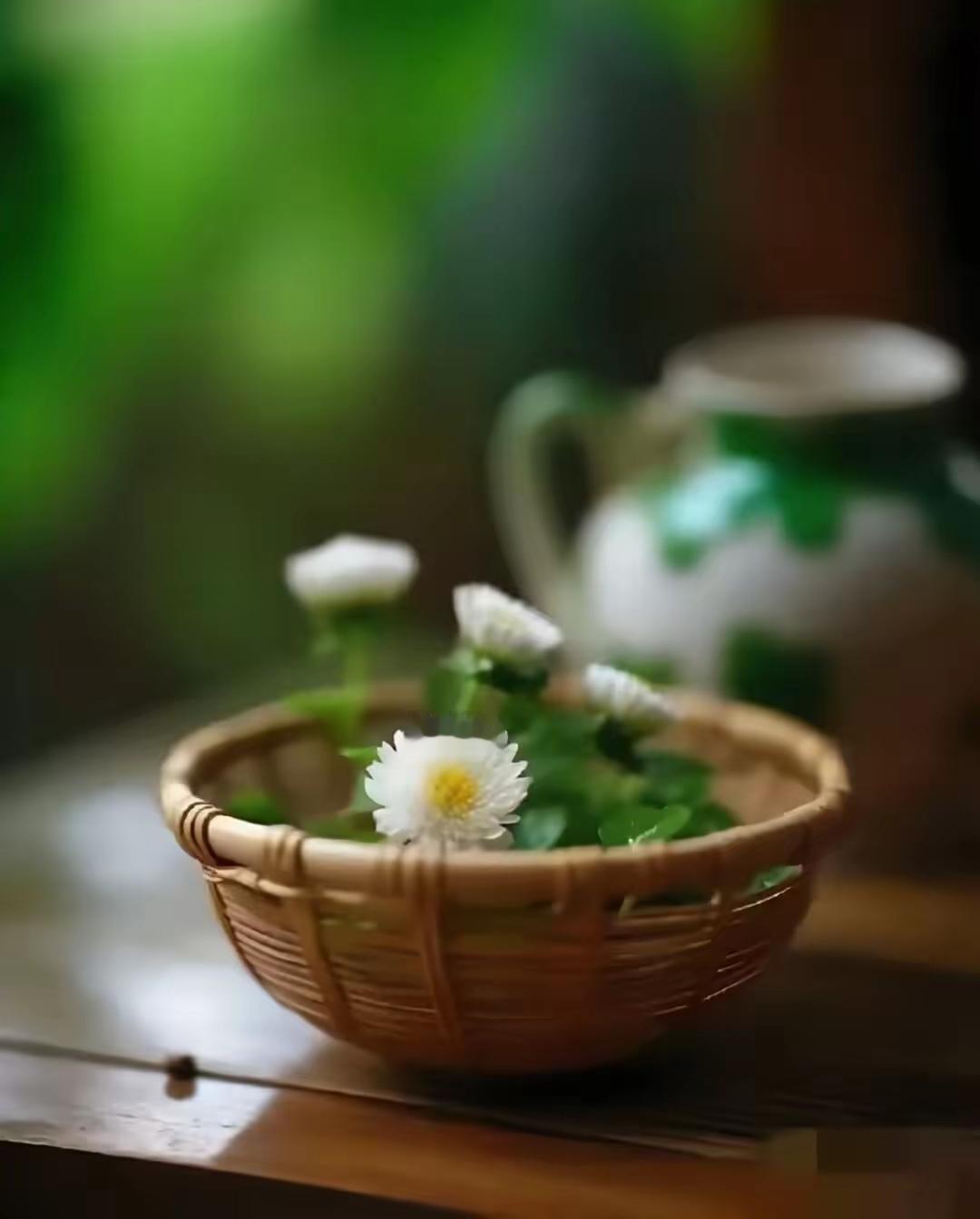 《人民日报》一句正能量的话：​“你要经常对自己说：我很好、我值得、我超配，而不