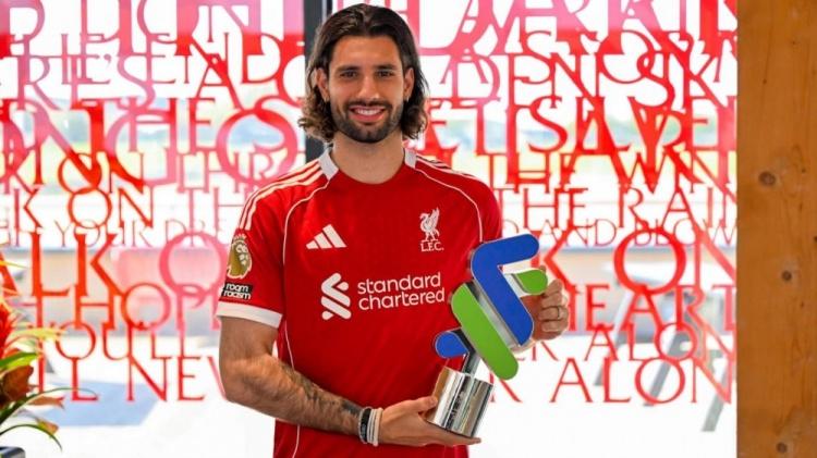 马内，萨内从英超来拜仁甚至连射门都不敢，是不是英超强度大？德甲过去的球员到教练，