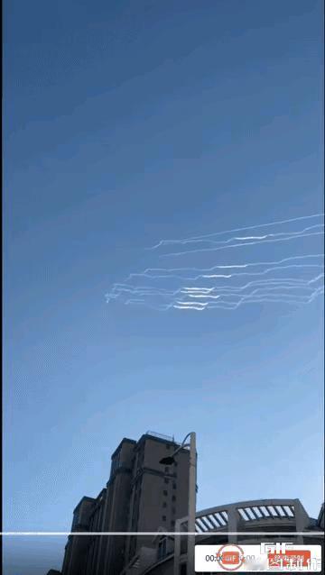 16发，发发精准命中！这就是中国远火的威力！世界上有两种火箭弹，一种是国外，一