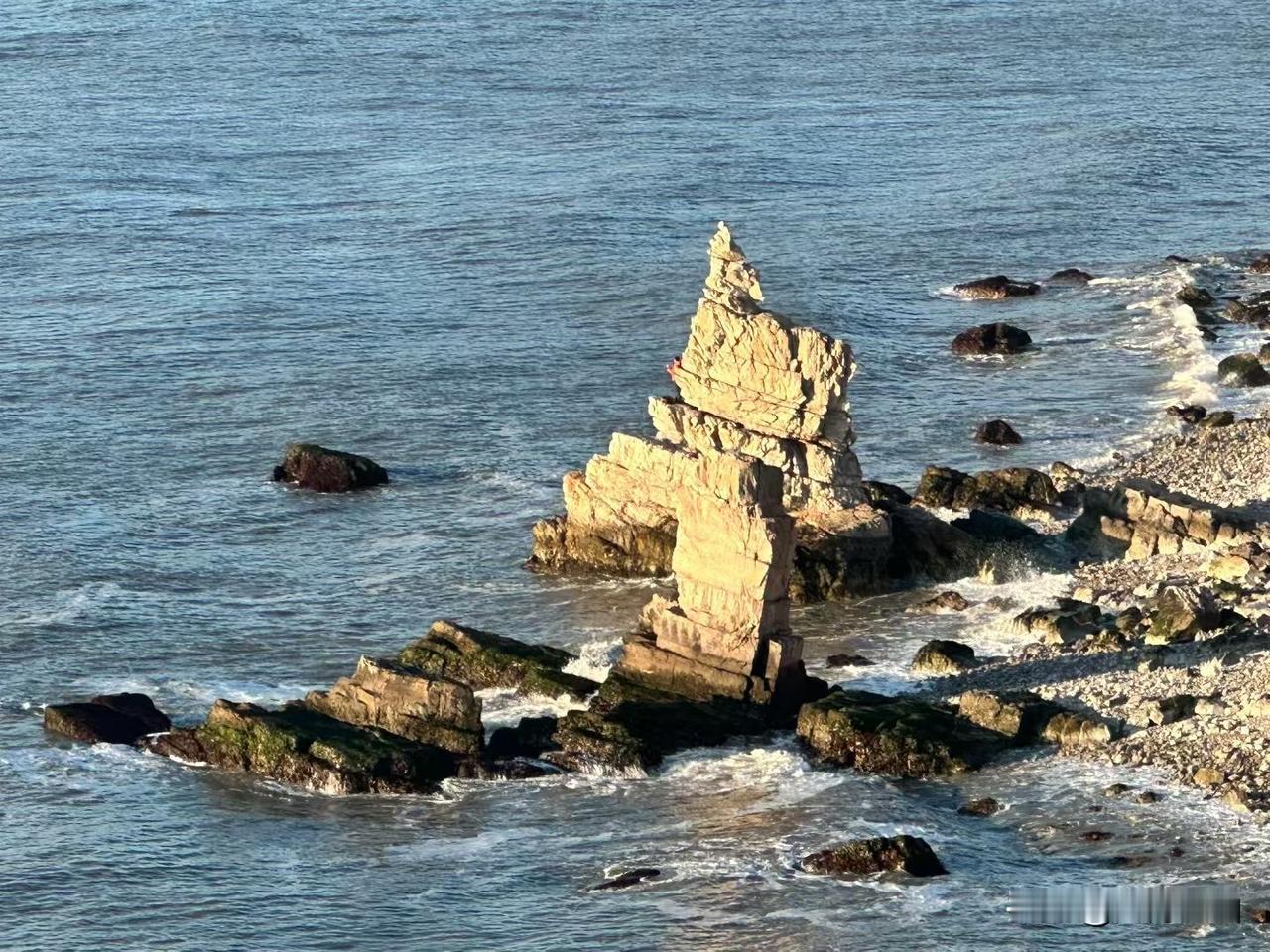 跟老板沟通最忌“长篇大论+模棱两可”！你越解释，他越焦虑；越模糊，他越不放心。老