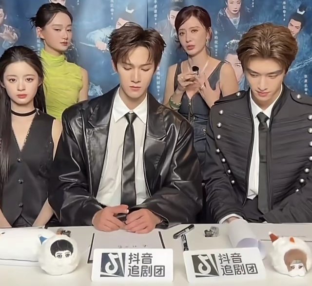 冰湖重生和楚乔传结局连上了只能说张萌直播哭也没用《冰湖重生》这部剧大概率是会扑的