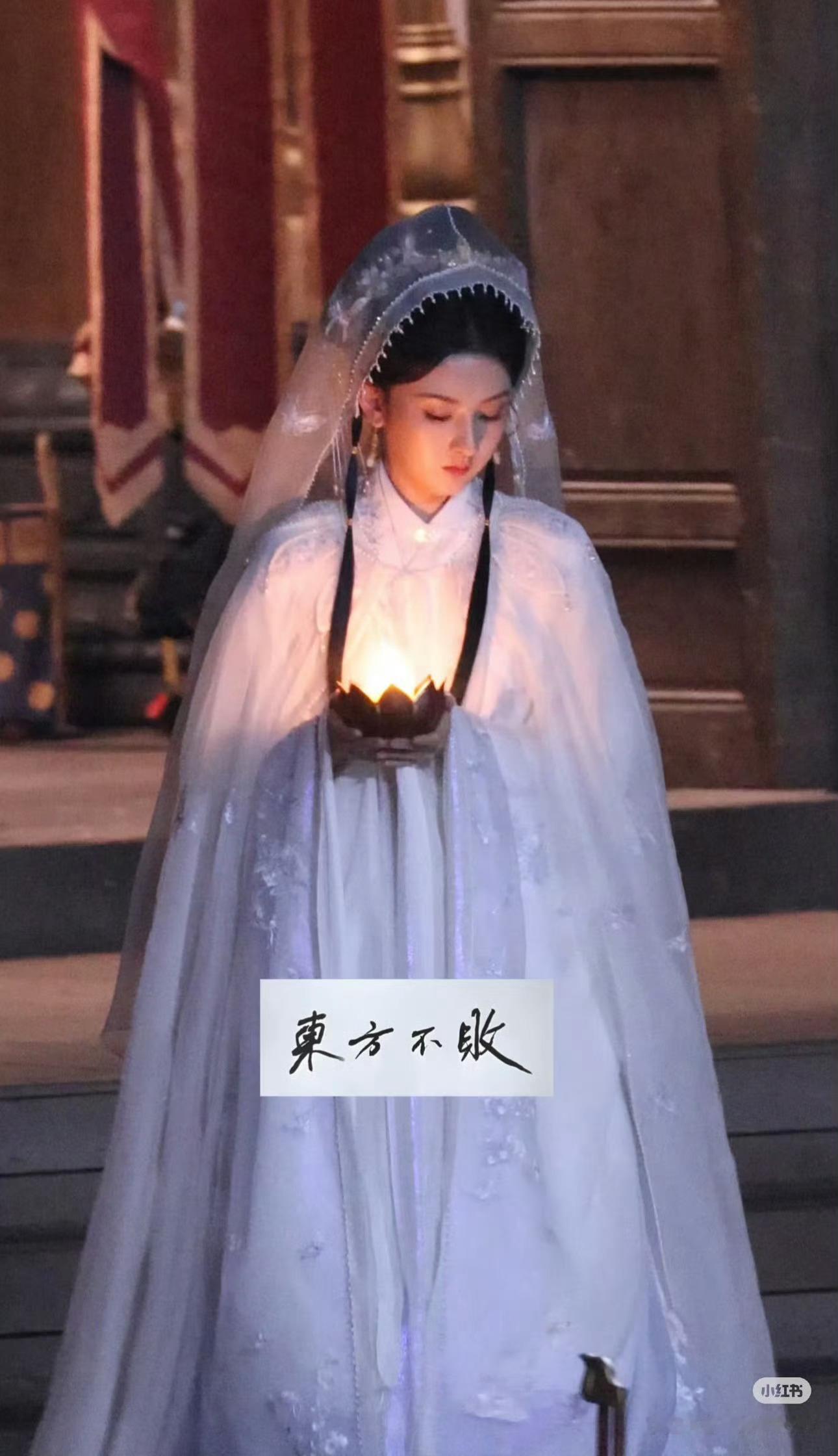粉丝们是不是都超爱这种造型？​​​