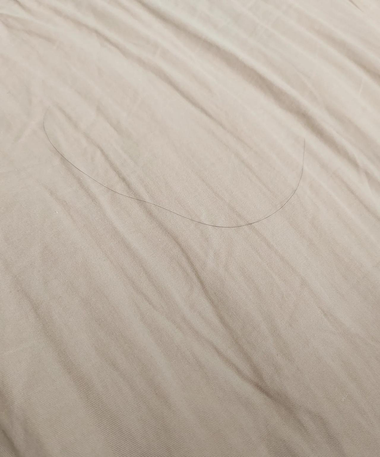 做人还是要有界限感的，我老板出身农村，家里亲戚一大堆，以前的时候，有事没事就好往