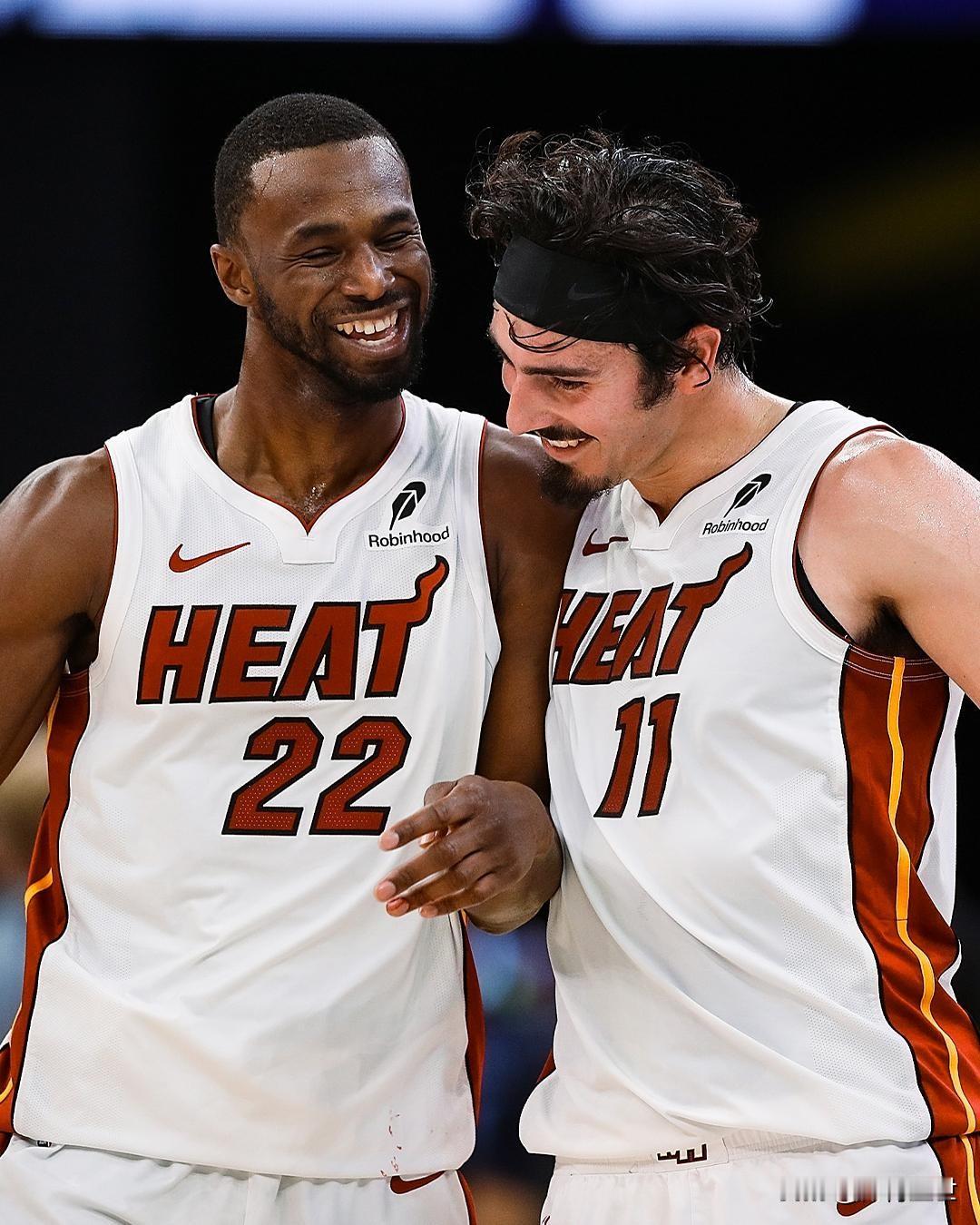 北京时间10月27日NBA常规赛，热火主场115-107胜尼克斯，送尼克斯赛