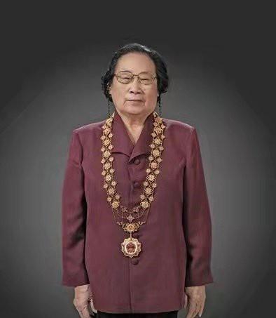 请您为伟大的科学家停留1秒钟，屠呦呦，药学家、获生命科学杰出成就奖、中国首位诺贝