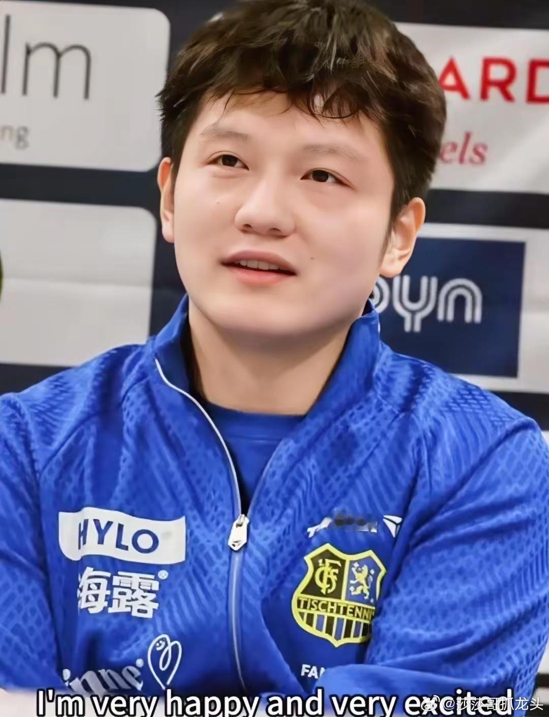 果然多读书是有用的，你看樊振东就知道了，在德国杯夺冠后接受采访，他竟然使用英语回