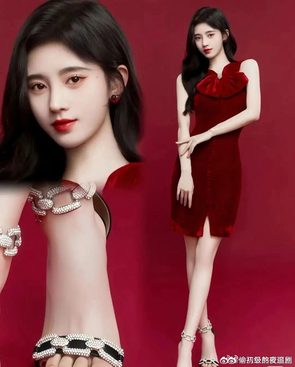 鞠婧祎身上没有皮肤纹路吗，还是磨皮太严重了