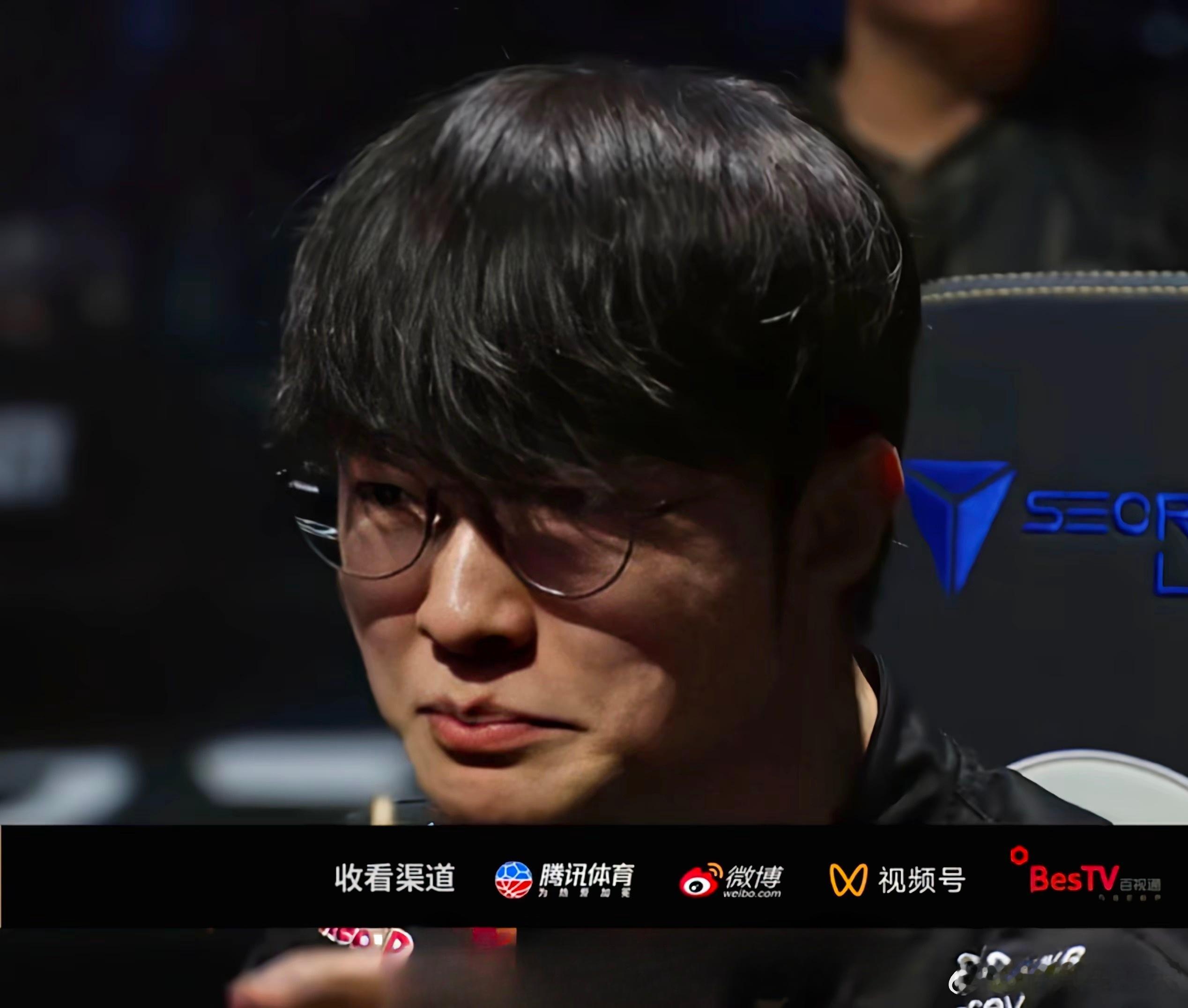 Faker梦回S3了吧，这憋笑，是不是看到AL的Bp想起了那只老皇族啊，Tabe