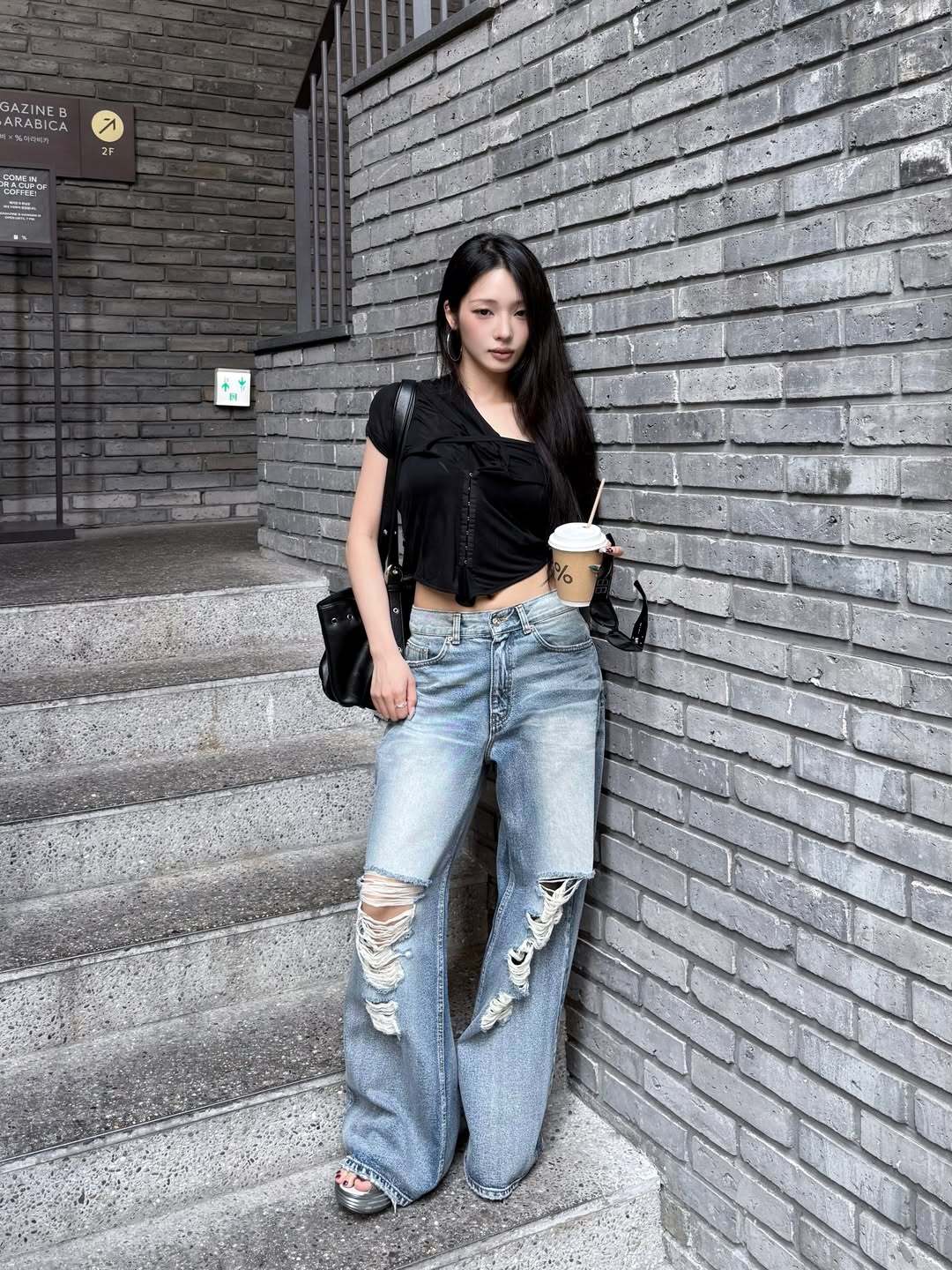 卢知宣ins更新