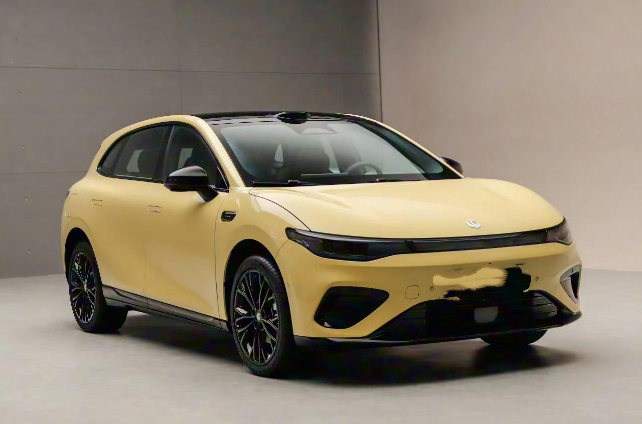 零跑Lafa5上市9.28万起，纯电动两厢车+激光雷达指导价9.78-12.1