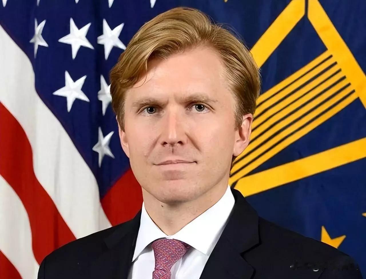 美国不想当大哥了？科尔比这招烂棋，其实是保命高招！美国现在的策略，真是越来越