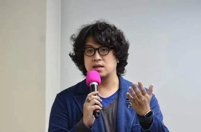 上梁不正下梁歪，沈伯洋父亲被爆出轨大陆小三众所周知，民进党“立委”沈伯洋是空有