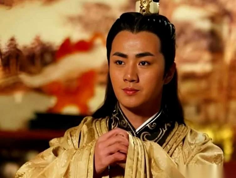 翻开玄武门之变这页史书，很多人以为这是李世民的一场降维打击。事实恰恰相反。那天