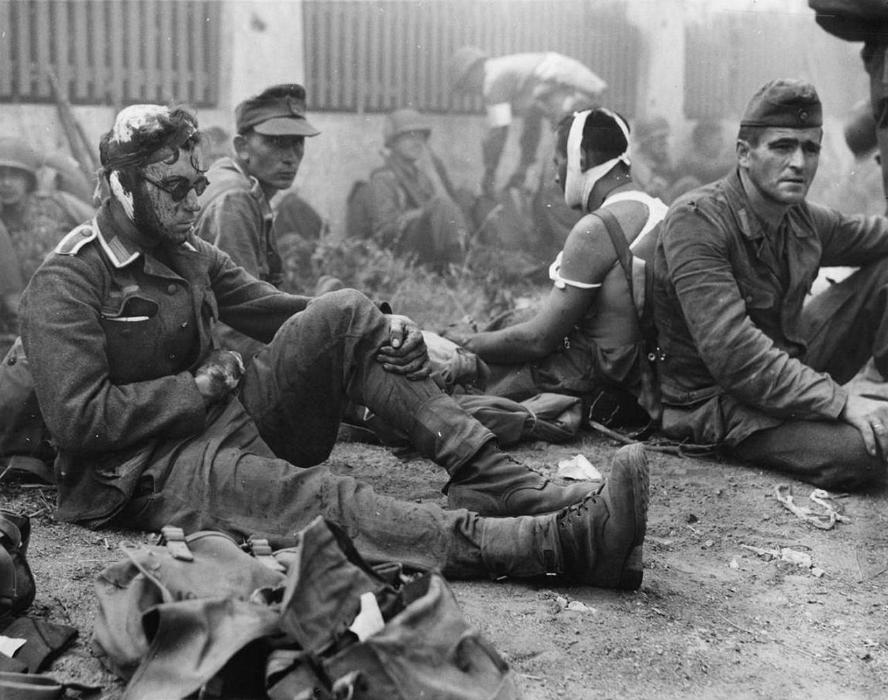 [捂脸哭]被打成猪头了——1944年8月15日，在法国南部被盟军俘虏的