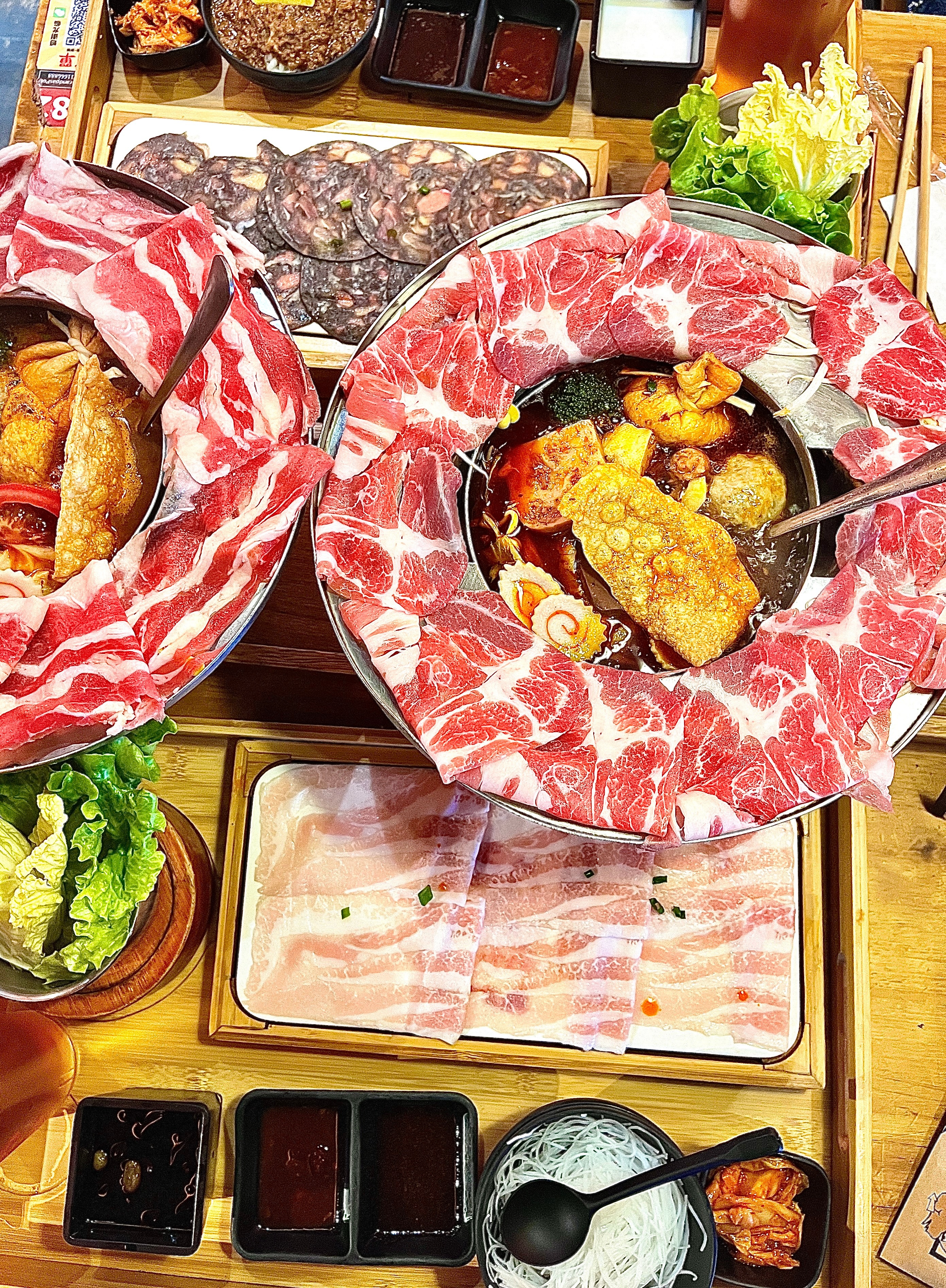 现在开始吃中午饭了