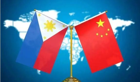 律宾硬刚中国：海上划界“必须谈”，谁给她的胆子？菲律宾彻底杠上了！6月1