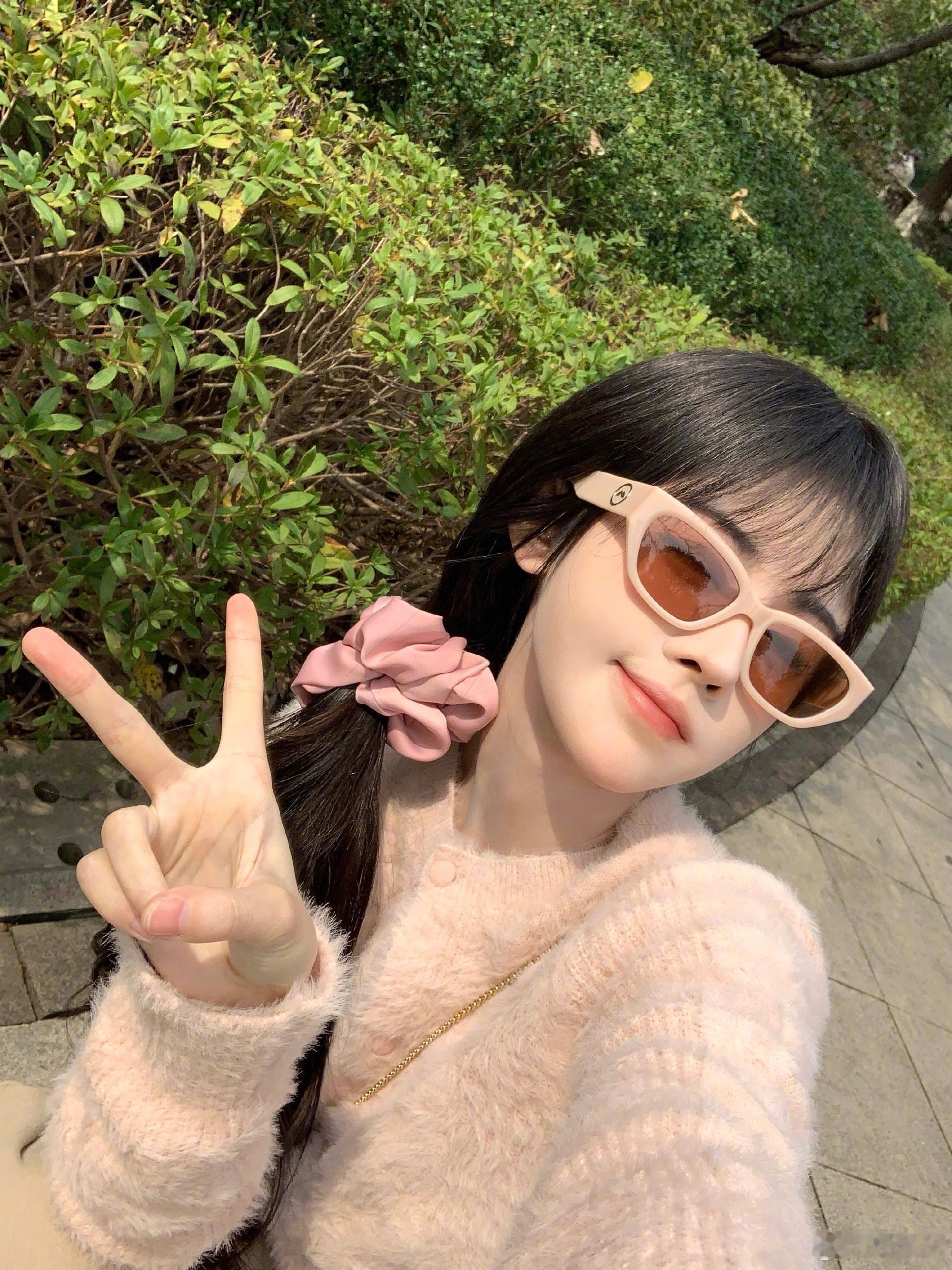 这是在女朋友和男朋友中不断切换啊[爱心]​​​