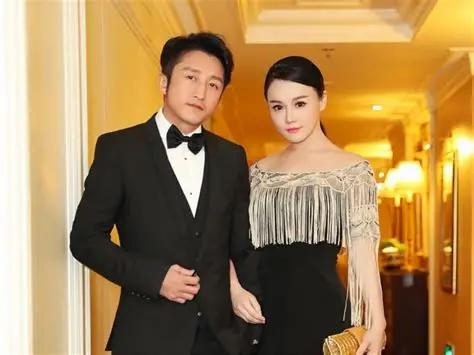 终于知道！邹市明为啥越混越惨了。原因很简单，不是他打拳不行，也不是他名气不够