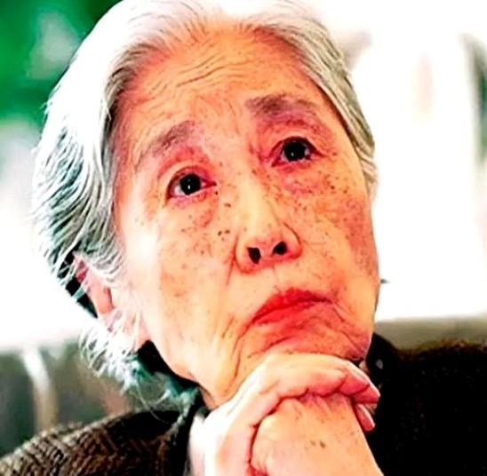 🌞2006年，刘少奇遗孀王光美因病去世，临终前，她突然向女儿反复叮嘱一件事