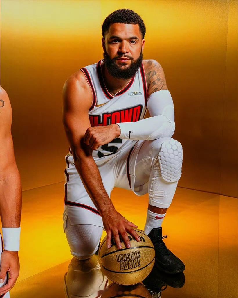 范弗利特谈球队争冠的预期：“我们早就知道这会是一个持续推进的过程。我们当然不希望