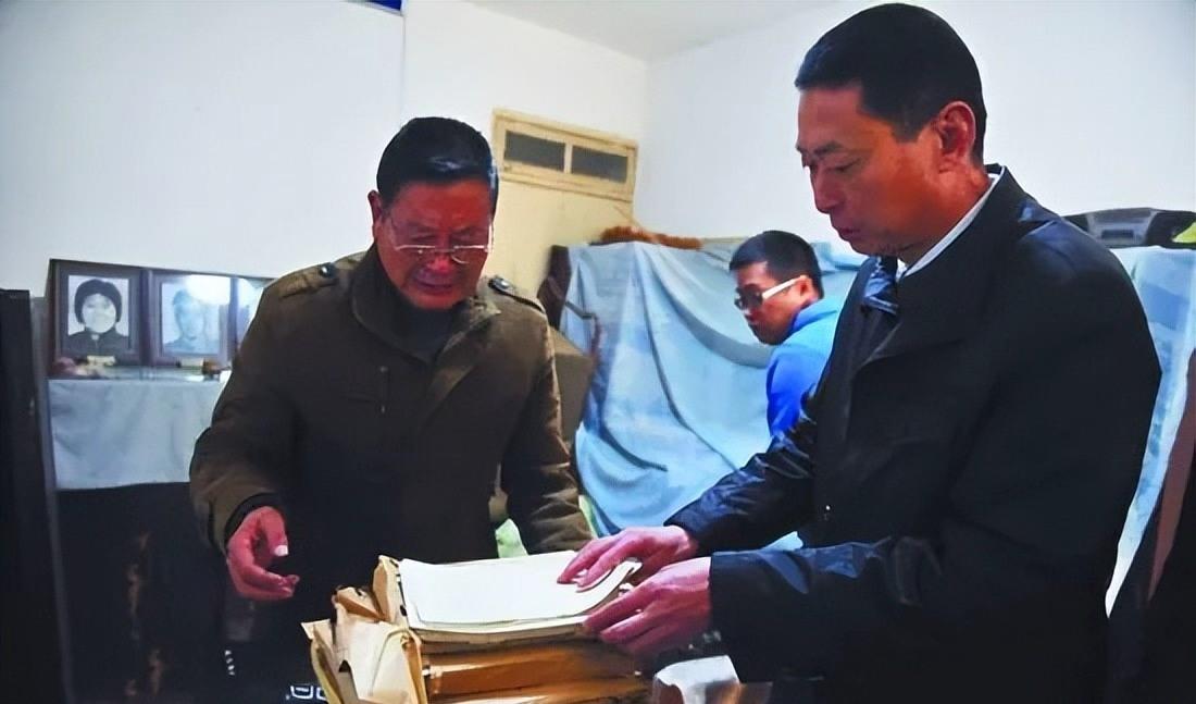 于英生蹲了十七年，不是因为证据多，而是因为没人去查那几滴精斑。1996年现场留下