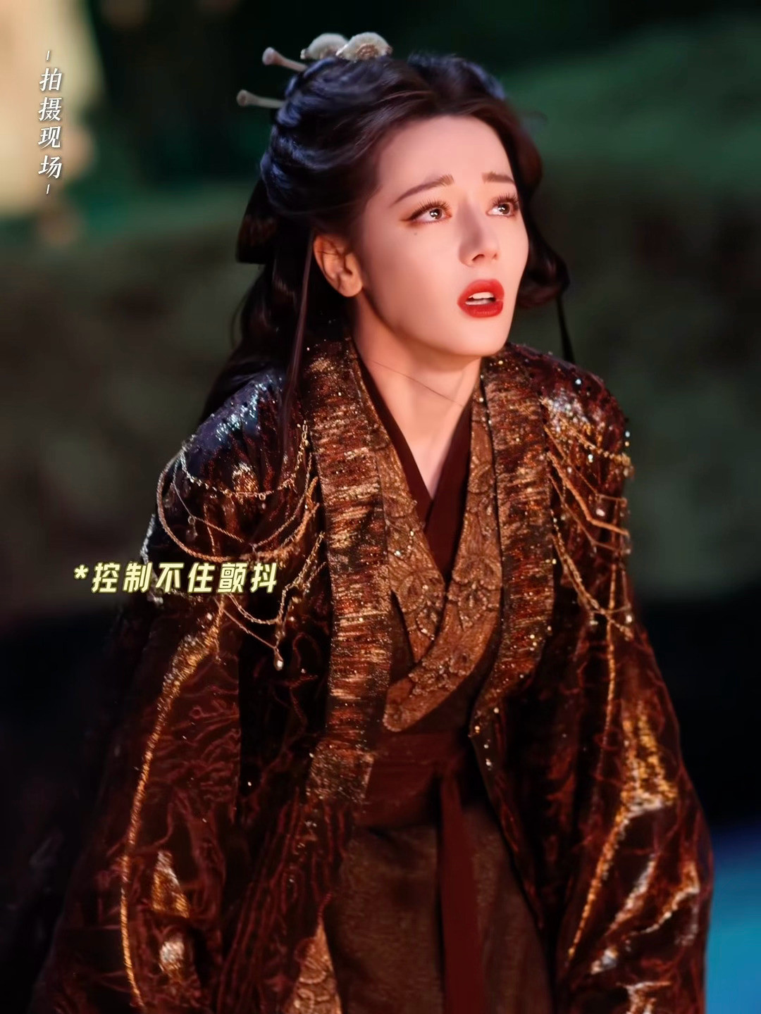 迪丽热巴无实物表演所有人都来感受热巴这段无实物表演。。肢体表情控制都好牛啊，好强