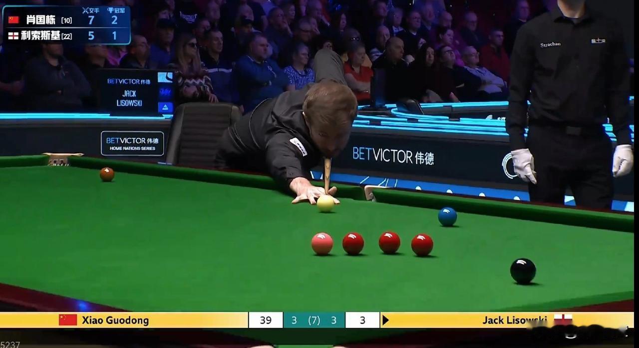 肖国栋3-4被小司机3连鞭逆转绝杀，无缘威尔士公开赛16强。小司机保住了争夺英国