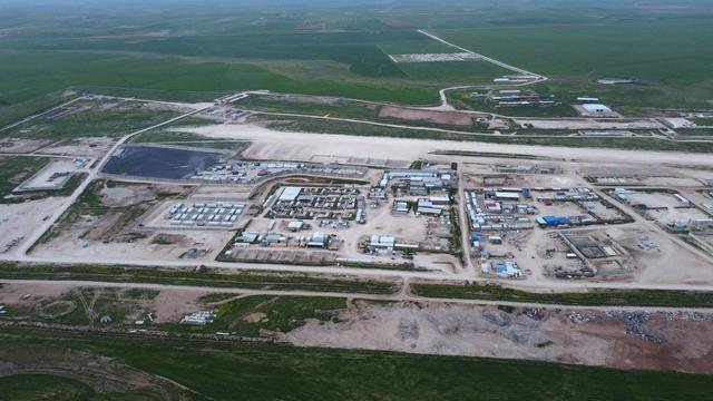 历史性时刻！叙利亚全面接管美军所有基地，卡斯拉升起新国旗！沸腾了！叙利亚传