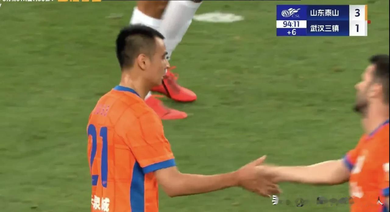 泽卡双响！泰山队主场3:1险胜武汉三镇！面对近来势头很猛的武汉三镇，相信大部分